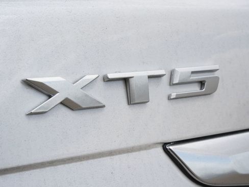 New 2026 Cadillac XT5 Luxury w/ LPO, Floor Liner Package image 18