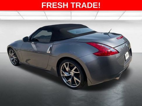 Used 2013 Nissan 370Z Touring w/ Sport Pkg RWD image 3