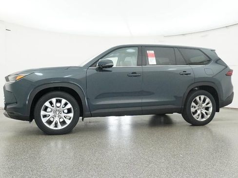 New 2026 Toyota Grand Highlander Limited image 51