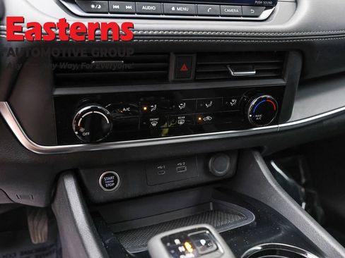 Used 2023 Nissan Rogue S AWD/4WD image 20