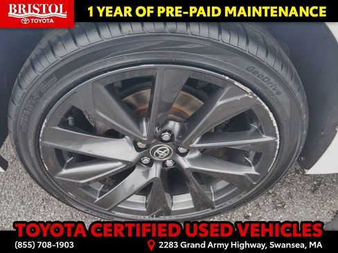 Used 2023 Toyota Corolla SE w/ Carpet Mat Package (TMS) FWD image 11