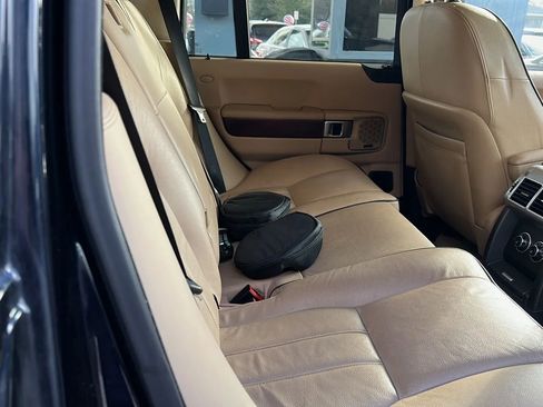 Used 2010 Land Rover Range Rover HSE image 28