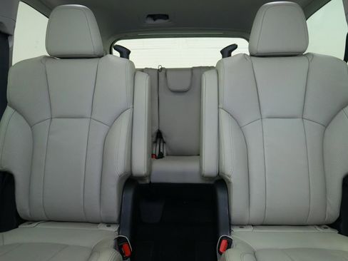 Used 2026 Subaru Ascent Limited image 24