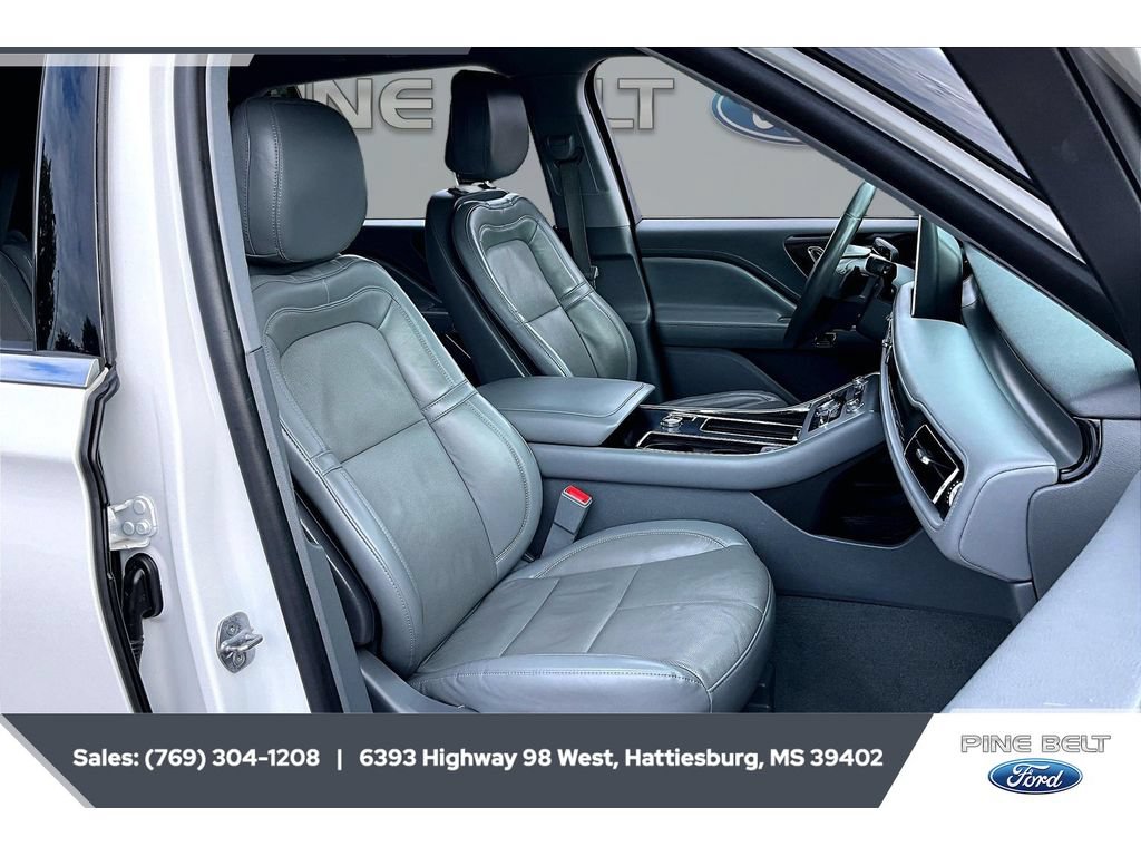 Used 2020 Lincoln Aviator Reserve w/ Elements Package Plus AWD/4WD image 6