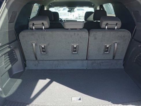 New 2026 Chevrolet Traverse LT image 10