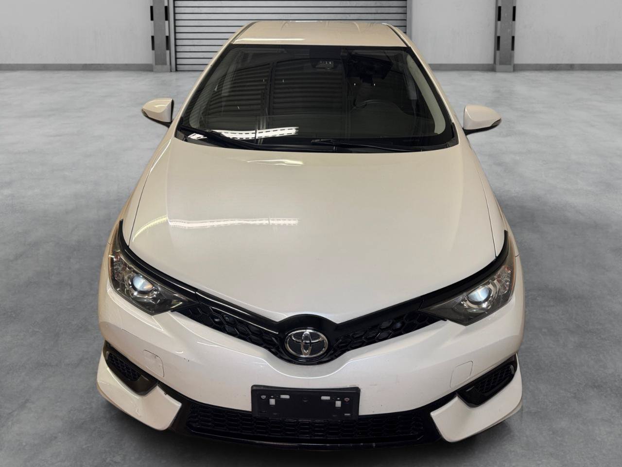 Used 2017 Toyota Corolla iM FWD image 34