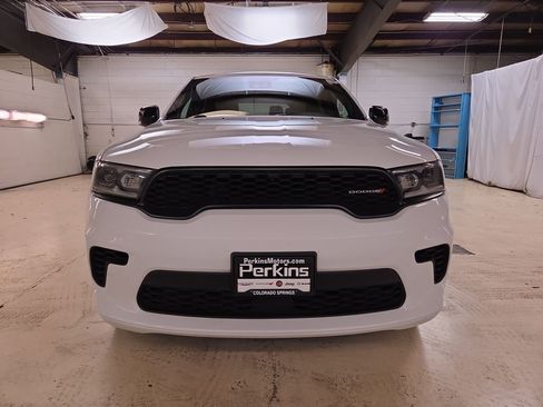 Used 2024 Dodge Durango GT image 2