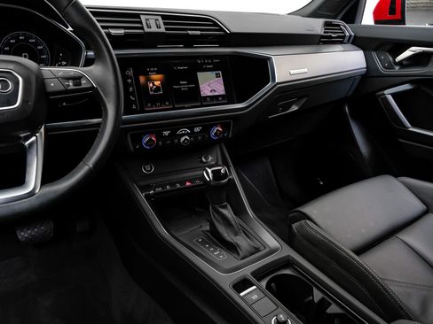 Used 2023 Audi Q3 2.0T Premium Plus w/ Premium Plus Package image 28