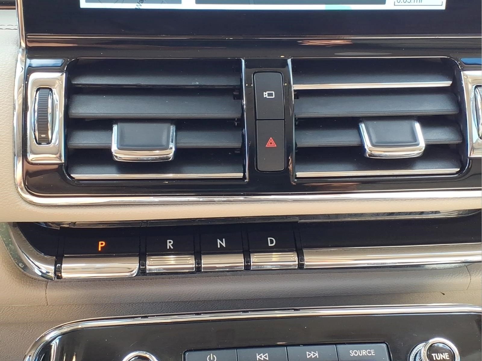 Certified 2021 Lincoln Navigator Reserve AWD/4WD image 9