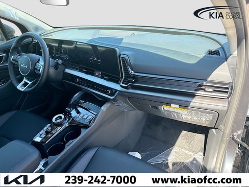 New 2025 Kia Sportage EX image 13