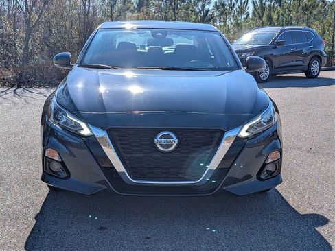 Used 2021 Nissan Altima 2.5 Platinum image 2