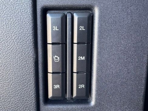 Used 2024 Ford Expedition Max Limited image 37