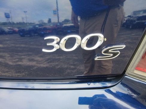 Used 2014 Chrysler 300 S image 10