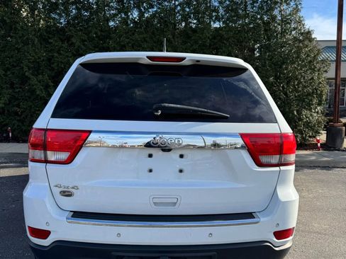 Used 2013 Jeep Grand Cherokee Overland image 5