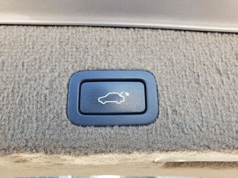 Used 2013 Volvo XC70 T6 image 32