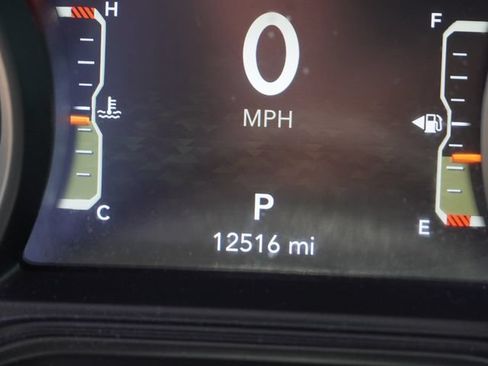 Used 2024 Jeep Wrangler Unlimited Sport AWD/4WD image 31
