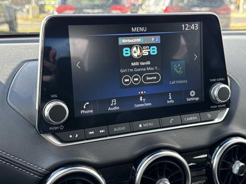 Used 2023 Nissan Sentra SV image 9