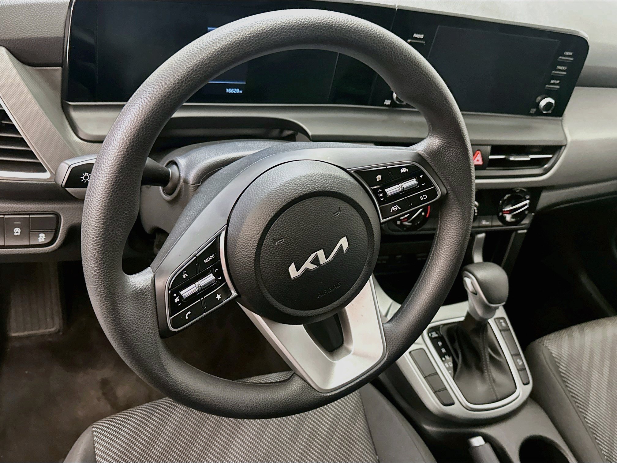 Used 2026 Kia Seltos LX AWD/4WD image 18