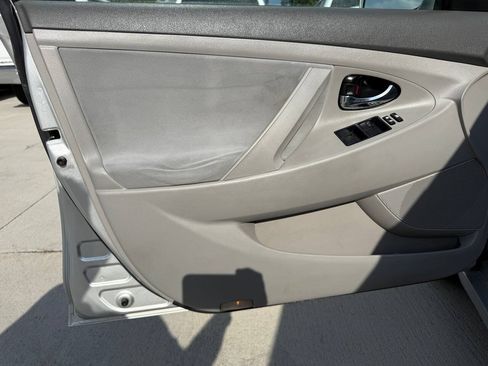 Used 2007 Toyota Camry LE FWD image 27