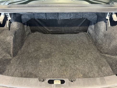 Used 2007 Ford Taurus SE FWD image 24