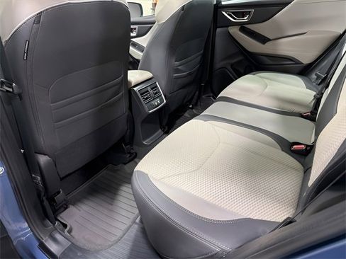 Used 2023 Subaru Forester Premium image 32
