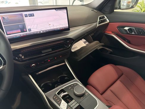 Used 2025 BMW 330i xDrive Sedan w/ M Sport Package image 24