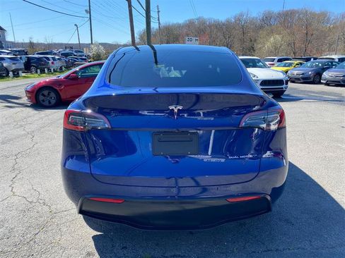 Used 2023 Tesla Model Y Long Range AWD/4WD image 4