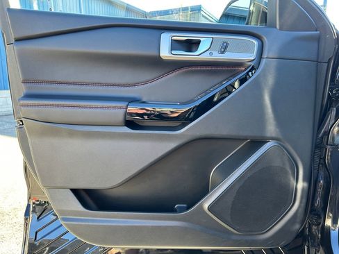 Used 2023 Ford Explorer ST-Line image 23