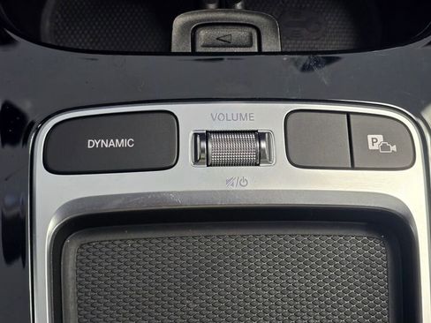 Used 2025 Mercedes-Benz GLA 250 4MATIC image 45