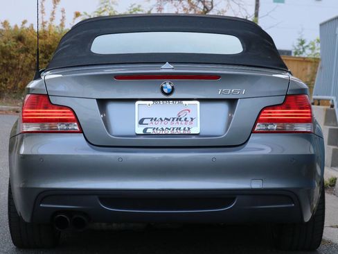 Used 2011 BMW 135i Convertible image 7