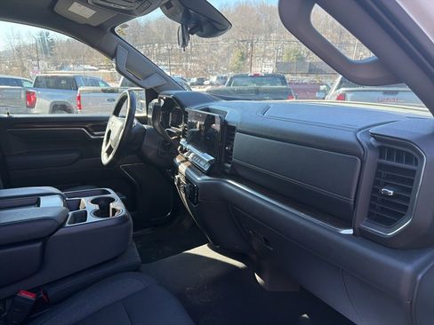 Used 2023 Chevrolet Silverado 1500 LT image 13