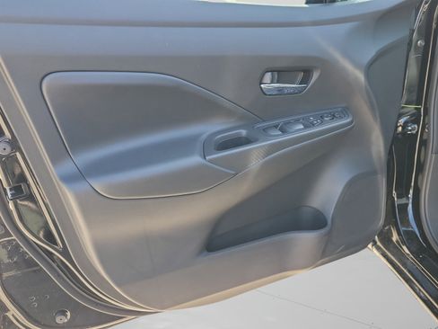 Used 2025 Nissan Versa SV w/ Trunk Package FWD image 19