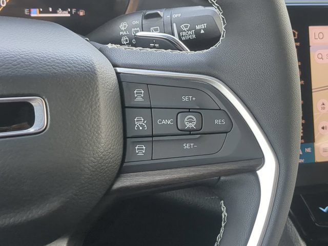 New 2027 Jeep Grand Cherokee Limited RWD image 30