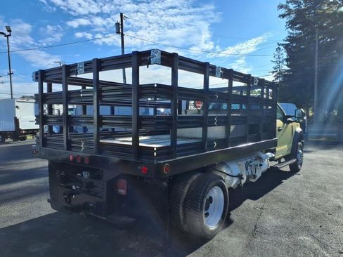 Used 2019 Ford F550 2WD Regular Cab Super Duty image 4