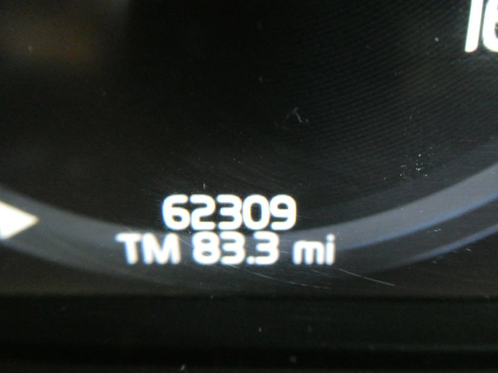 Used 2021 Volvo XC90 T5 Momentum w/ Advanced Package AWD/4WD image 38