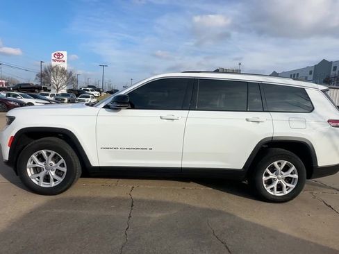 Used 2021 Jeep Grand Cherokee L Limited image 3