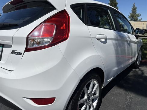 Used 2015 Ford Fiesta SE w/ Equipment Group 201A FWD image 12