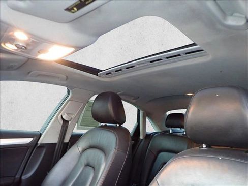 Used 2015 Audi A4 2.0T Premium image 11