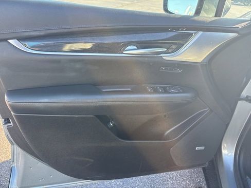 Used 2023 Cadillac XT5 Premium Luxury image 24