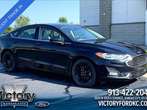 Used 2020 Ford Fusion SE w/ Equipment Group 151A FWD image 1