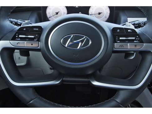 Used 2024 Hyundai Tucson Limited FWD image 17