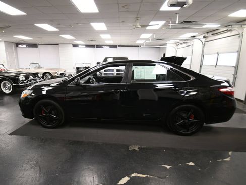 Used 2015 Toyota Camry XLE FWD image 5