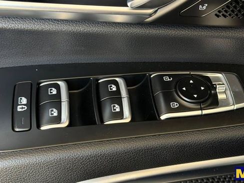 Used 2023 Kia Telluride SX FWD image 12