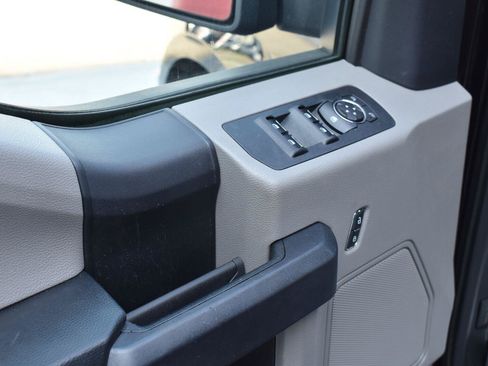 Used 2020 Ford F150 XL w/ Equipment Group 101A Mid AWD/4WD image 26