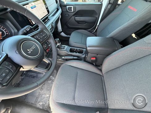 Used 2026 Jeep Gladiator Rubicon AWD/4WD image 17