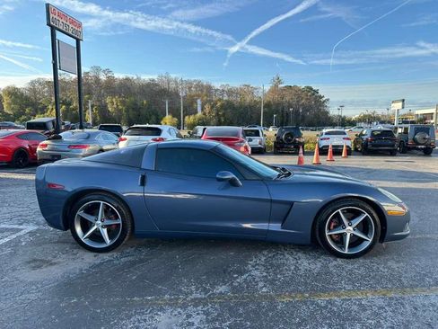 Used 2011 Chevrolet Corvette Coupe w/ 1LT image 9
