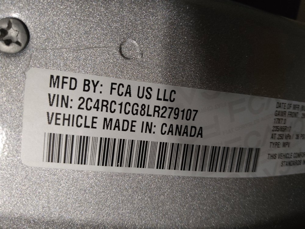 Used 2020 Chrysler Voyager LX FWD image 33