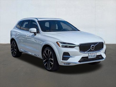 Used 2023 Volvo XC60 B5 Ultimate image 7