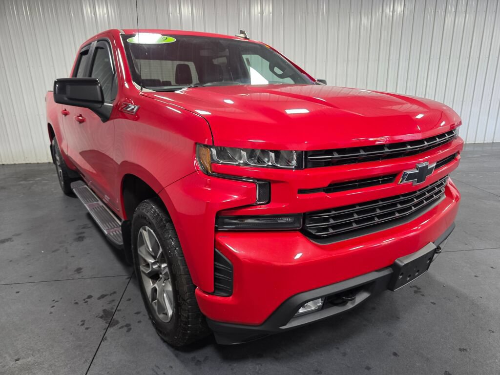 Used 2019 Chevrolet Silverado 1500 RST AWD/4WD image 2