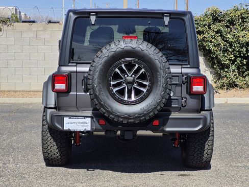 Certified 2026 Jeep Wrangler Willys image 6